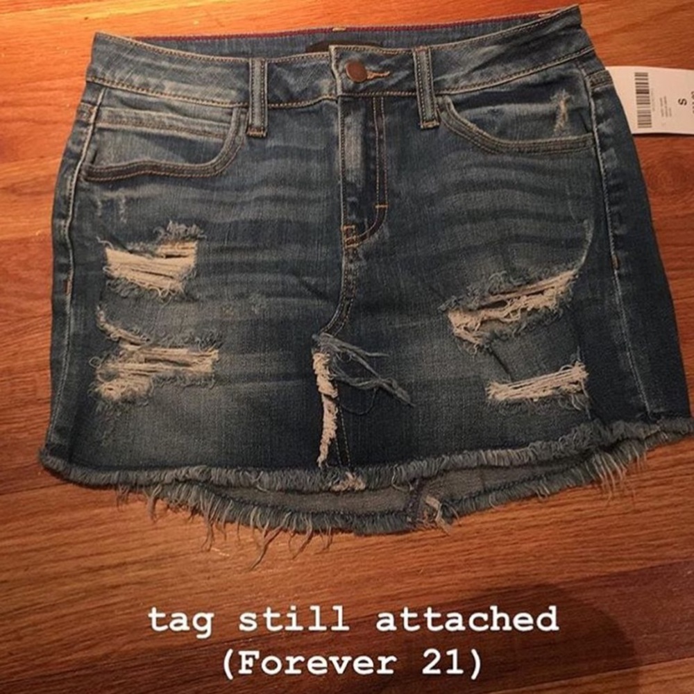 BRAND NEW denim skirt (distressed)